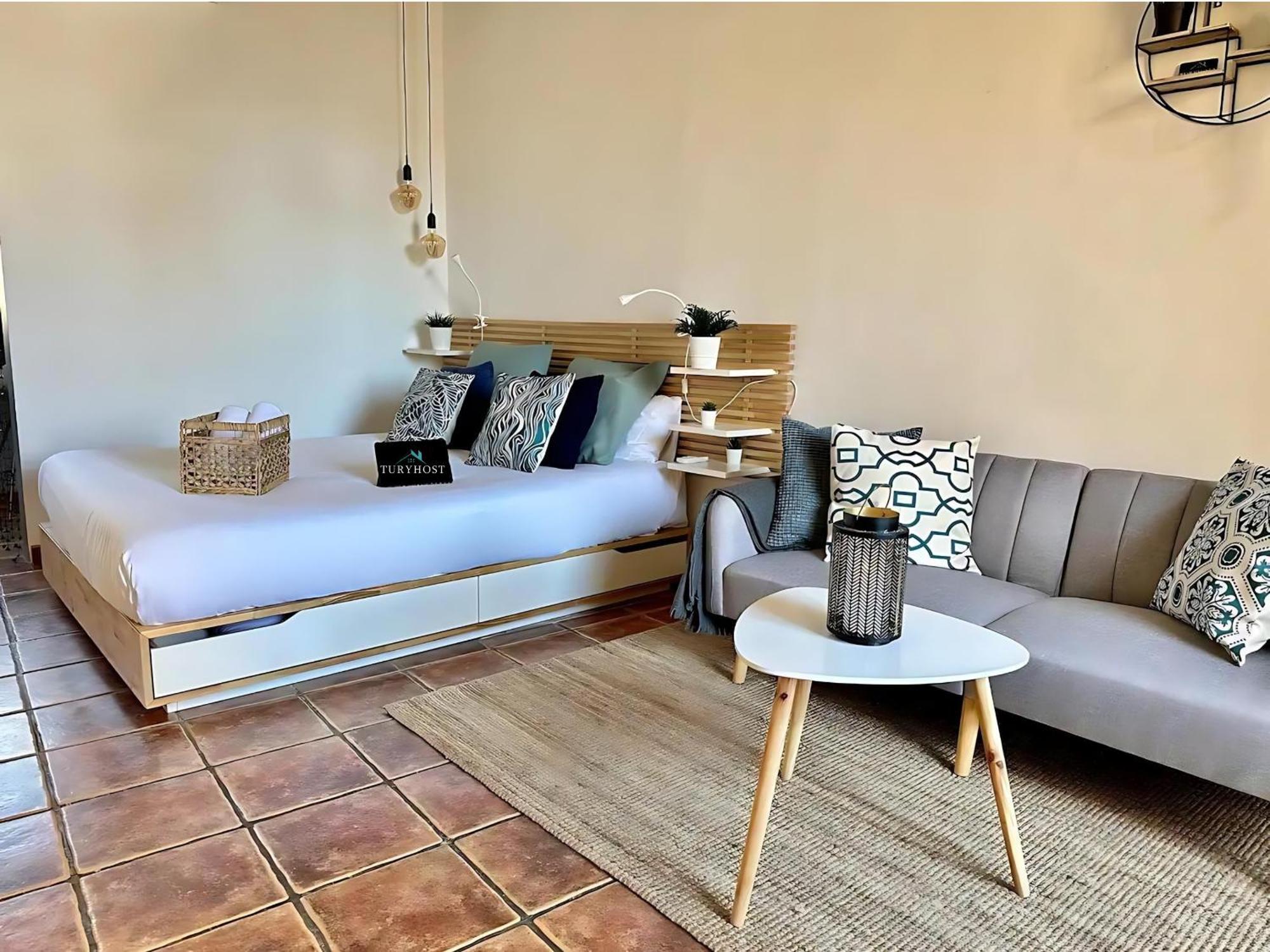Taulat Loft L Poblenou Beach L Self Check In L Terrace Penthouse Барселона Экстерьер фото